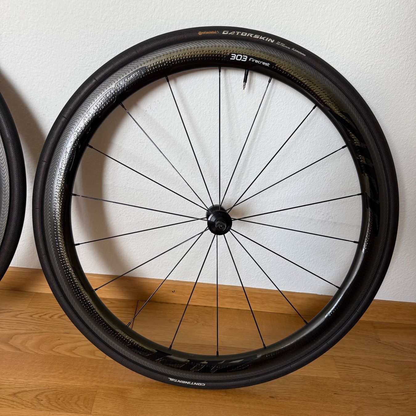 Zipp Pezzi di ricambio: Zipp 303 Firecrest Laufradsatz – Usato da Effretikon venduto da tim0thy 2