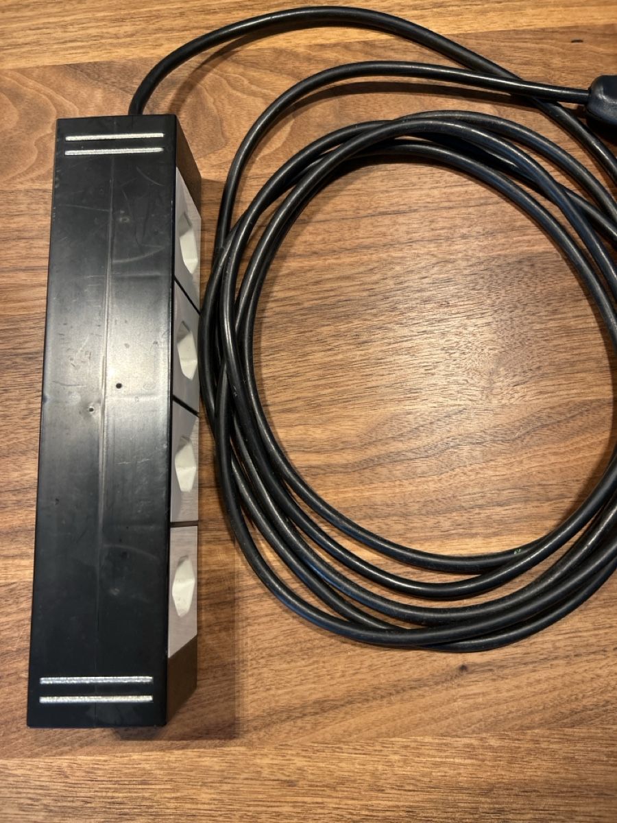 Stromzufuhr: USM Steckerleiste Typ 10514 mit Kabel – Gebraucht aus Seengen von Bibibalou 1