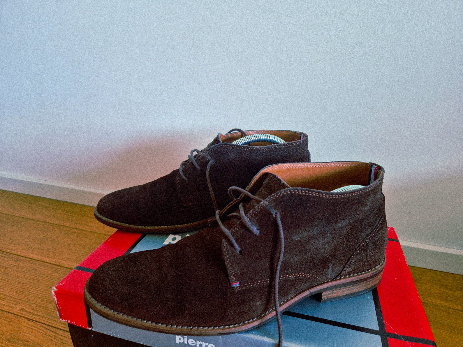 Scarpe da uomo: Botines Tommy Hilfiger taille 40 – Usato da Genève venduto da Talhinho