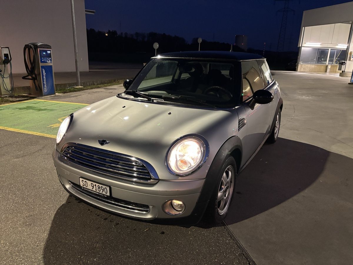 Mini Automobili: MINI Cooper Facelift 1.6 – Usato da Dulliken venduto da Beki46