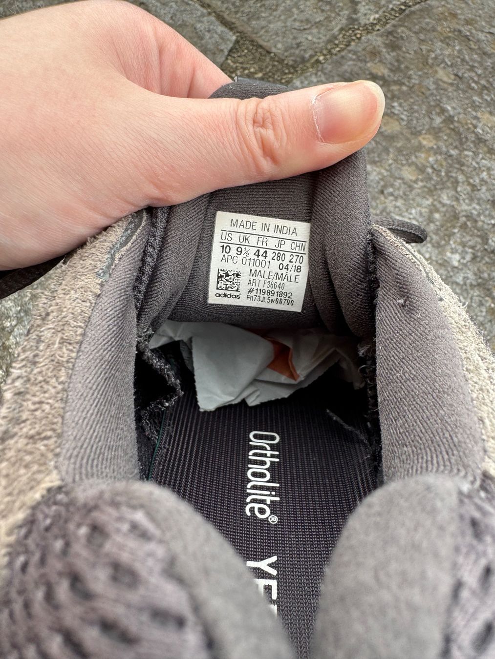 Adidas Scarpe da uomo: Yeezy nr 44 – Usato da Lumino venduto da mar_9pn2 4