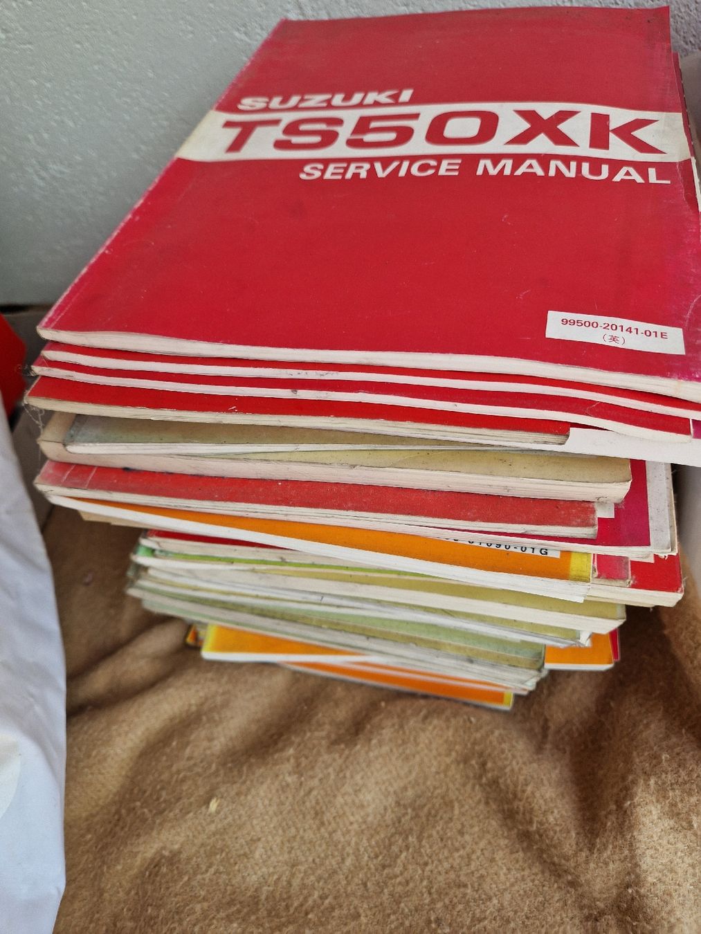 Bücher: Suzuki Werkstatt Handbücher  – Gebraucht aus Bellach von Freddie3