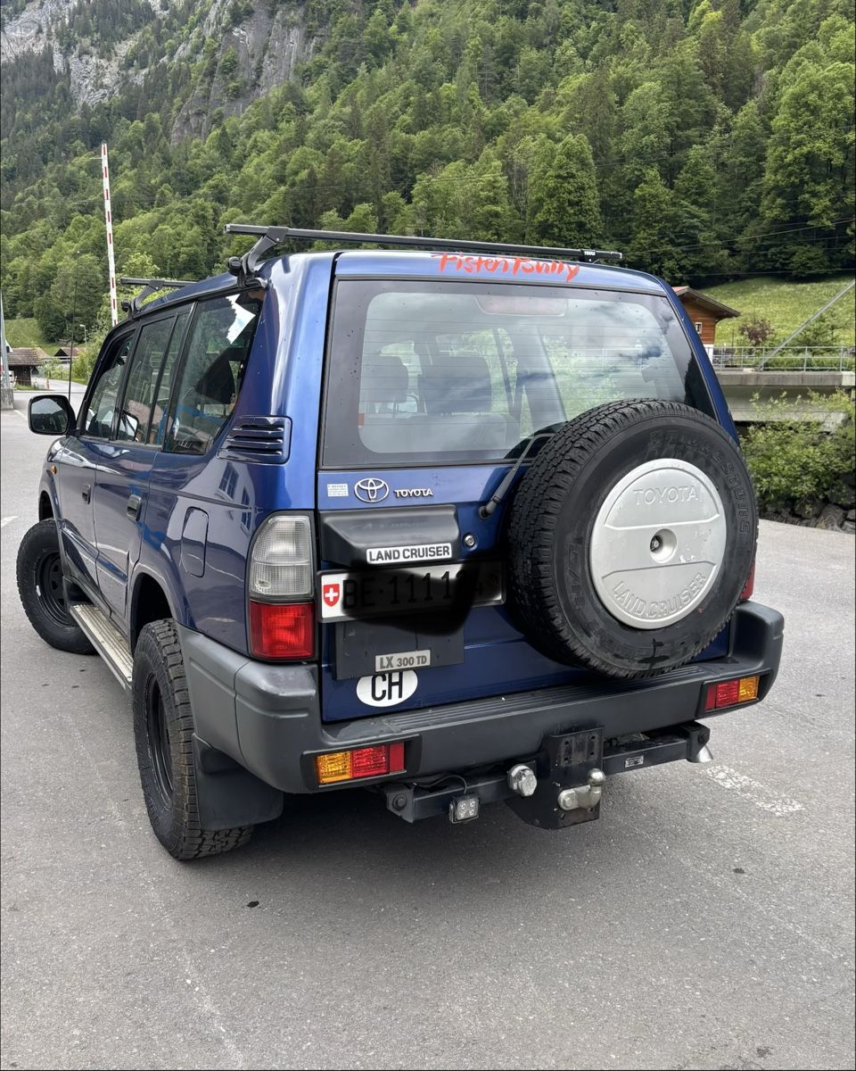 Toyota Automobili: Toyota Landcruiser – Usato da Lütschental venduto da Fiessli71 2