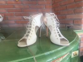 Weisse Sommer High Heels mit Schnürung, Grösse 38