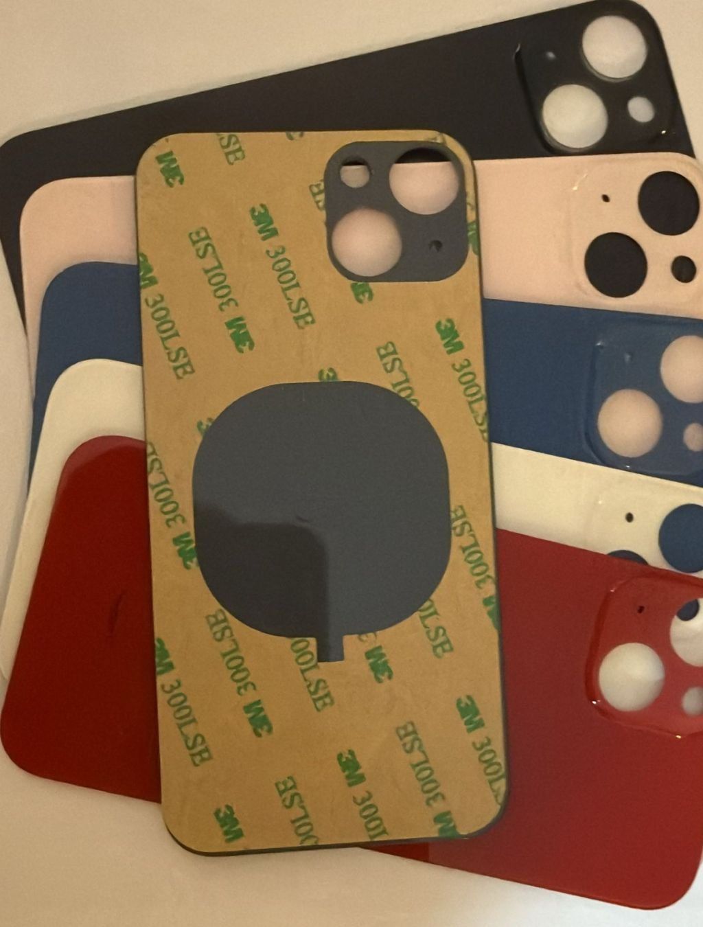 Apple Cover & Protezioni schermo: Coque arrière Iphone 13. – Nuovo e nell'imballaggio originale da Leukerbad venduto da ray_lyv7 1