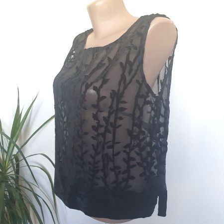 Haut WOMAN Collection – motif velours noir – Taille 36