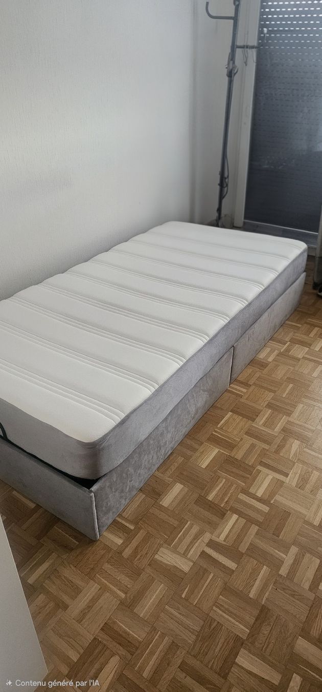 Letti: Lit complet avec sommier relevable coffre de rangement – Nuovo (secondo la descrizione) da Cheseaux-Lausanne venduto da and_ly89 3