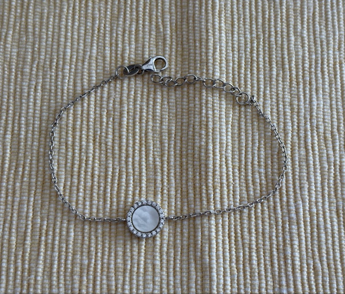 Bracciali & Braccialetti: Armband aus Silber mit Perlmutt  – Nuovo (secondo la descrizione) da Riehen venduto da BESSI17