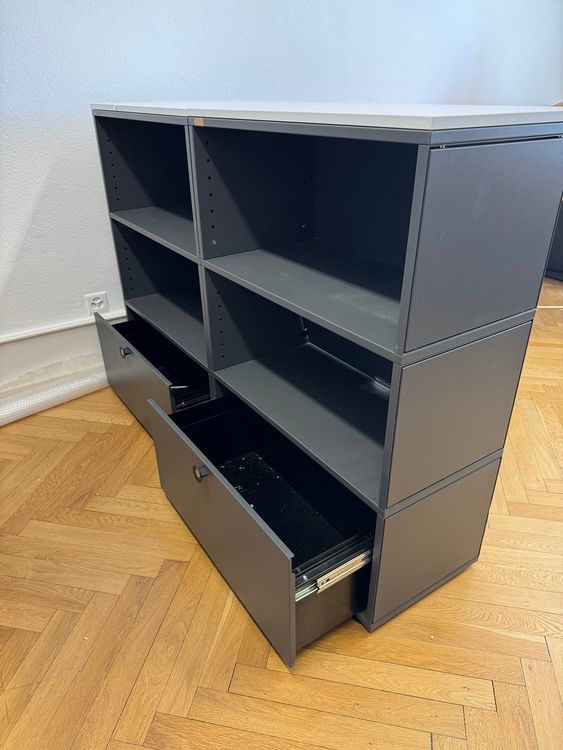Scrivanie: Büroeinrichtung aus, Tisch, Korpus, Schrank, Theke, Stuhl – Usato da Bern venduto da Alder-Treuhandel 7
