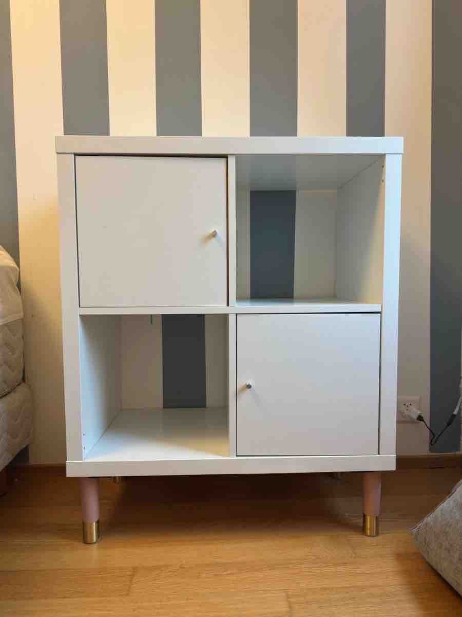 Ikea Cassettiere: Ikea Kallax 4x4 Kommode mit vier Fächern und Standfüssen – Usato da Olsberg venduto da Jjo007 4