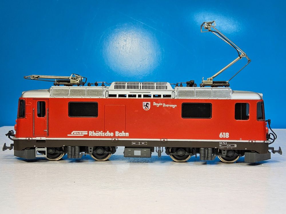 Bemo Modelleisenbahnen: BEMO 125818 Vitrinenmodell _ RhB Ge 4/4 II _ 618 _ Bergün – Gebraucht aus Uerikon von Airport68 2
