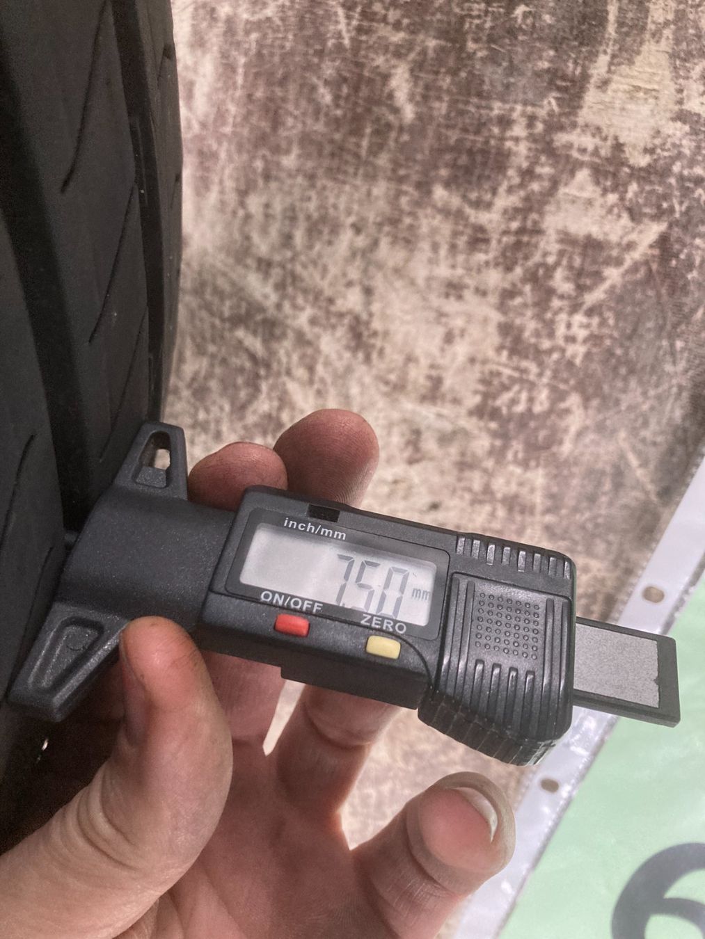 Continental Pneus & Kompletträder: 205/65R16 C Sommerpneu Continental – Gebraucht aus Cham von WB2223 5