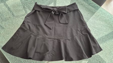 Bellissima gonna sbarazzina taglia 40