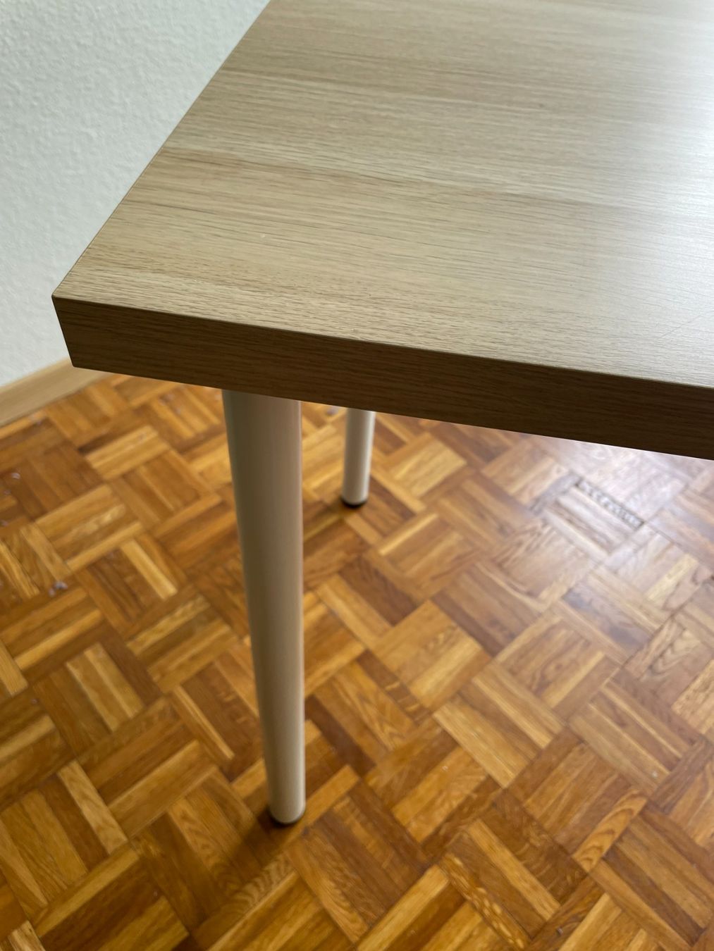 Ikea Scrivanie: Linnmon Schreibtisch – Usato da Basel venduto da sav_28lg 1