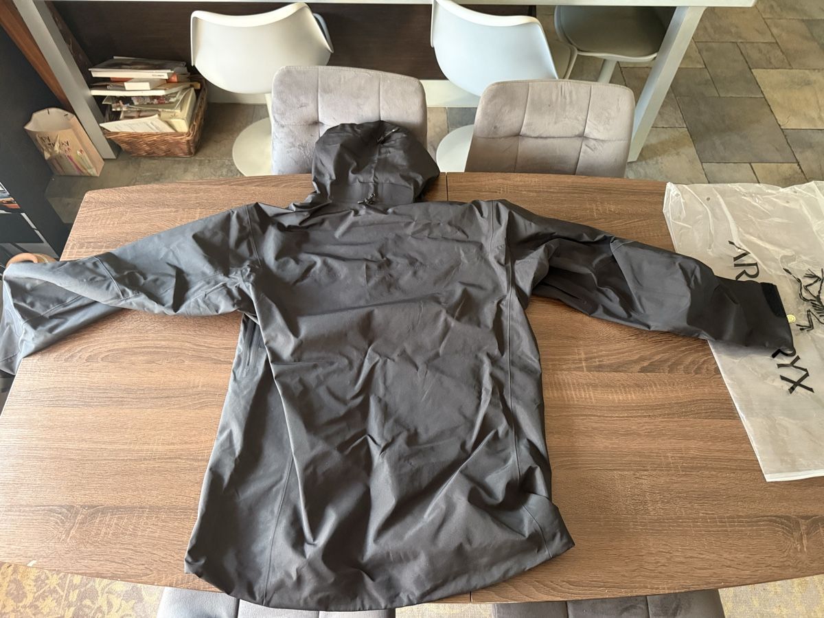 Arcteryx Vestes: Arc'teryx Beta – Neuf avec emballage d'origine à Bioggio par man_nmm7 2
