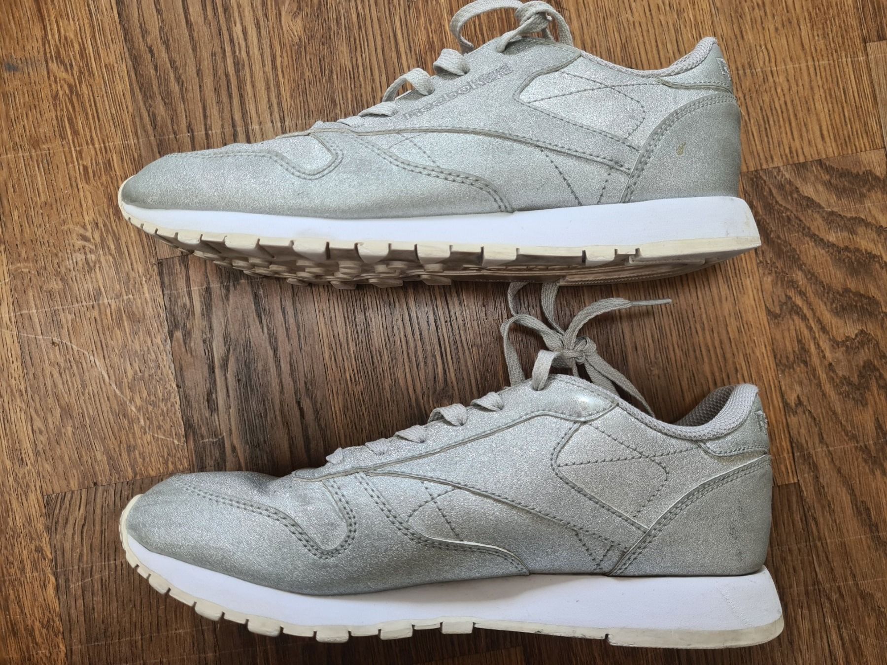 Reebok Scarpe da donna: Reebok Classic sneaker silver size 37.5 women – Usato da Zürich venduto da monadiederich 1