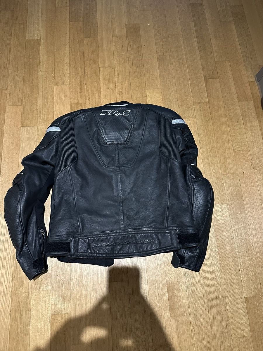 FLM Vestes:  FLM Lederjacke Grösse 54, Schutzklasse AAA – D'occasion à St. Gallen par F_s 1