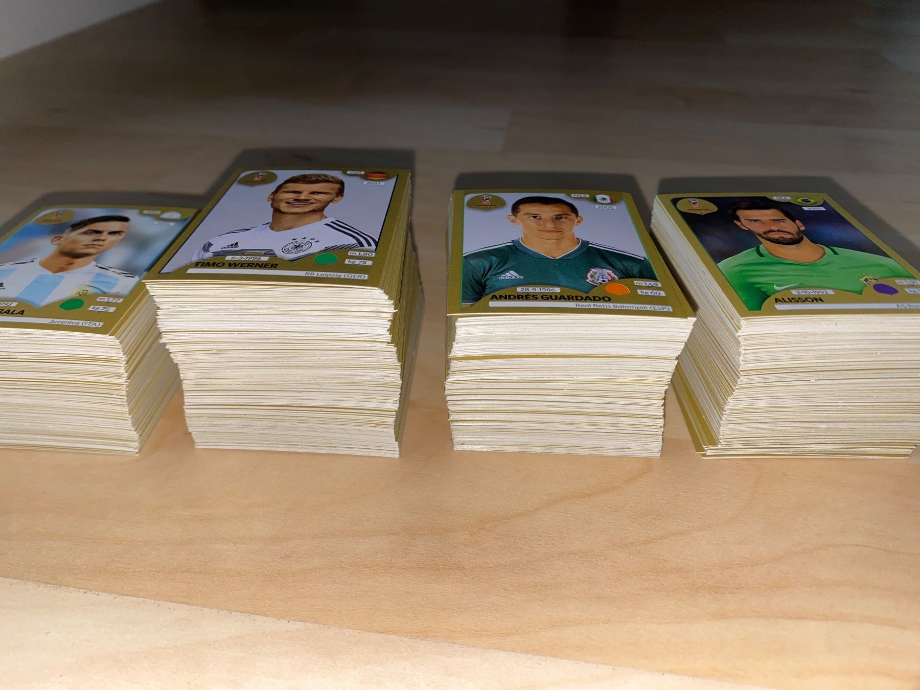 Panini Carte collezionabili: panini 700-800 Sticker WM 2018 Gold Edition – Usato da Unterlunkhofen venduto da PaniNicola