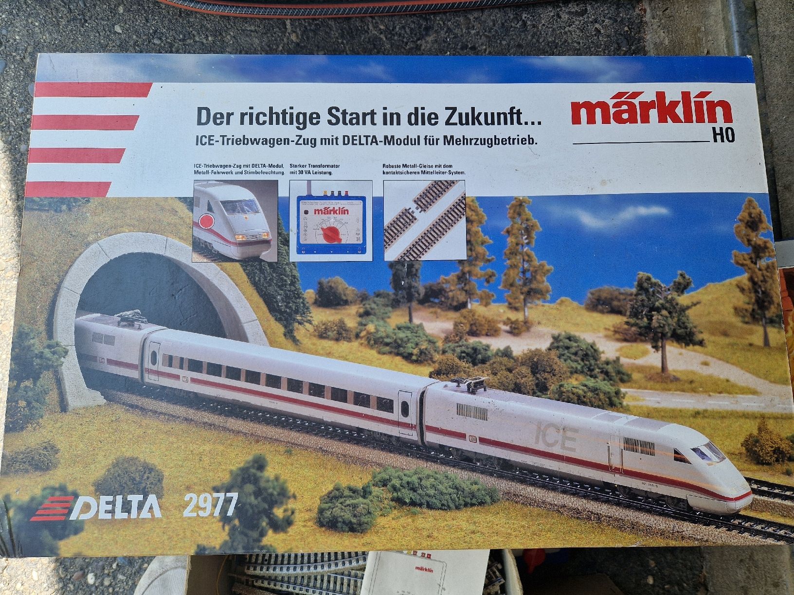 Märklin Modelleisenbahnen: Märklin HO ICE Triebwagen-Set Delta 2977 – Gebraucht aus Vogelsang AG von villa9 1