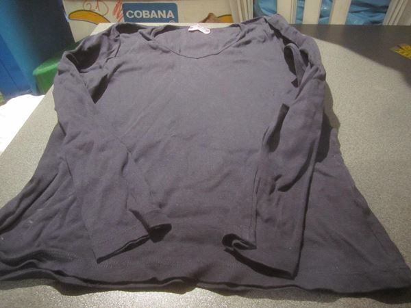 Pulls & Sweat-shirts: Pullover Grösse 36/38, blue motion, schwarz – D'occasion à Zürich par Motzkuh