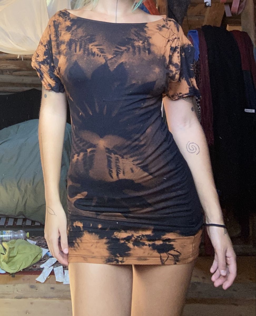 Batik Shirt / Kleid in orange und schwarz (Gebraucht) in Rehetobel für ...