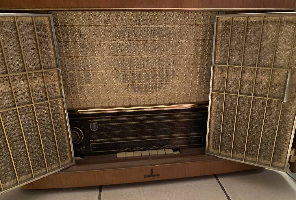 Radios: Röhrenradio Siemens Schatulle H42 mit UKW – D'occasion à Günsberg par Peso1 1