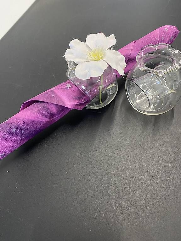 Servietten: Servietten-Blumenvasen aus Glas, 6er Set – Gebraucht aus Kaisten von AMSImara 1