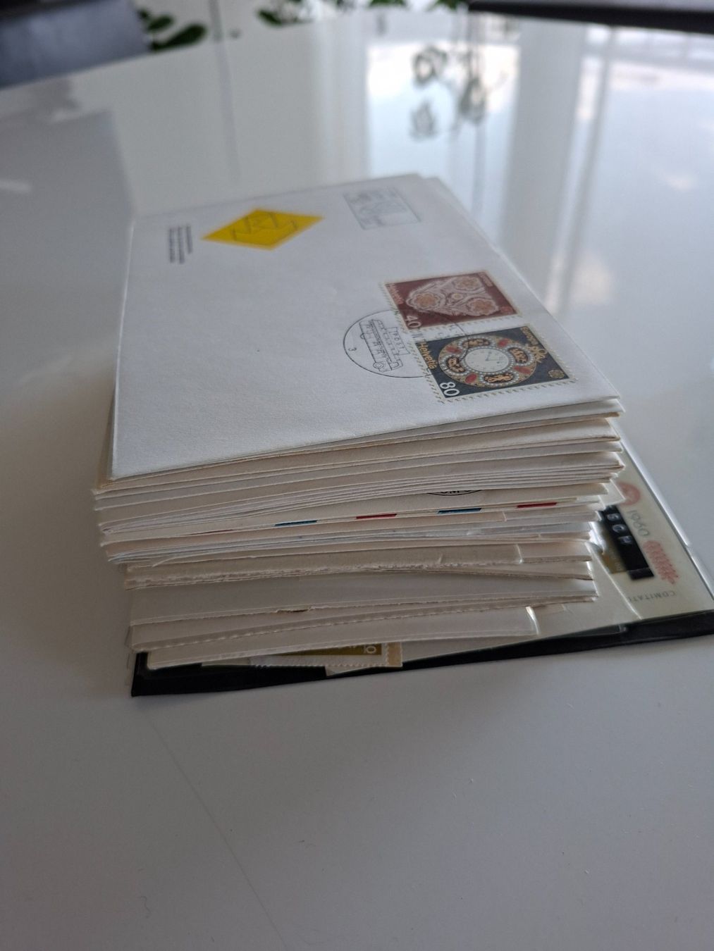Buste & buste per spedizione: Briefmarken und Sonderbriefmarken – Usato da Schlieren venduto da Pascale07 5
