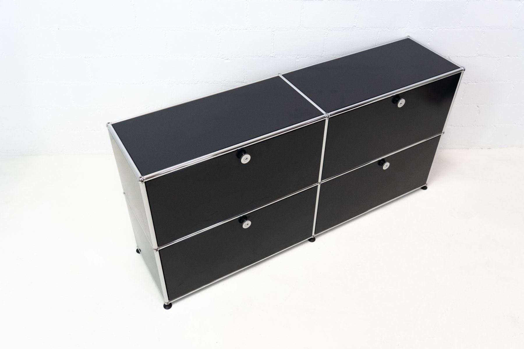 USM Kommoden: USM Haller Sideboard Graphit Schwarz N. 26 Lieferung möglich – Gebraucht aus Schaffhausen von Studio-Ara 1
