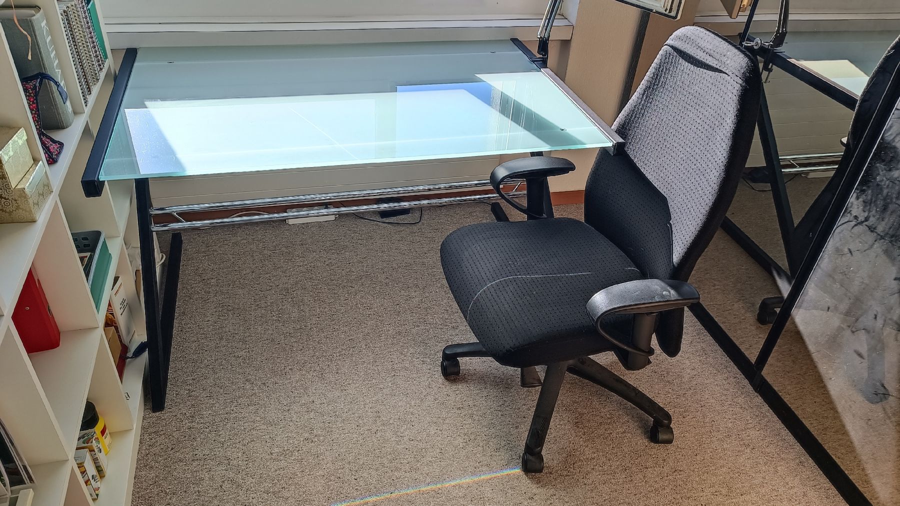 Interio Scrivanie: LETZTANGEBOT: Glas-Pult/Schreibtisch Interio ZETA – Usato da Baden venduto da zuppel 2