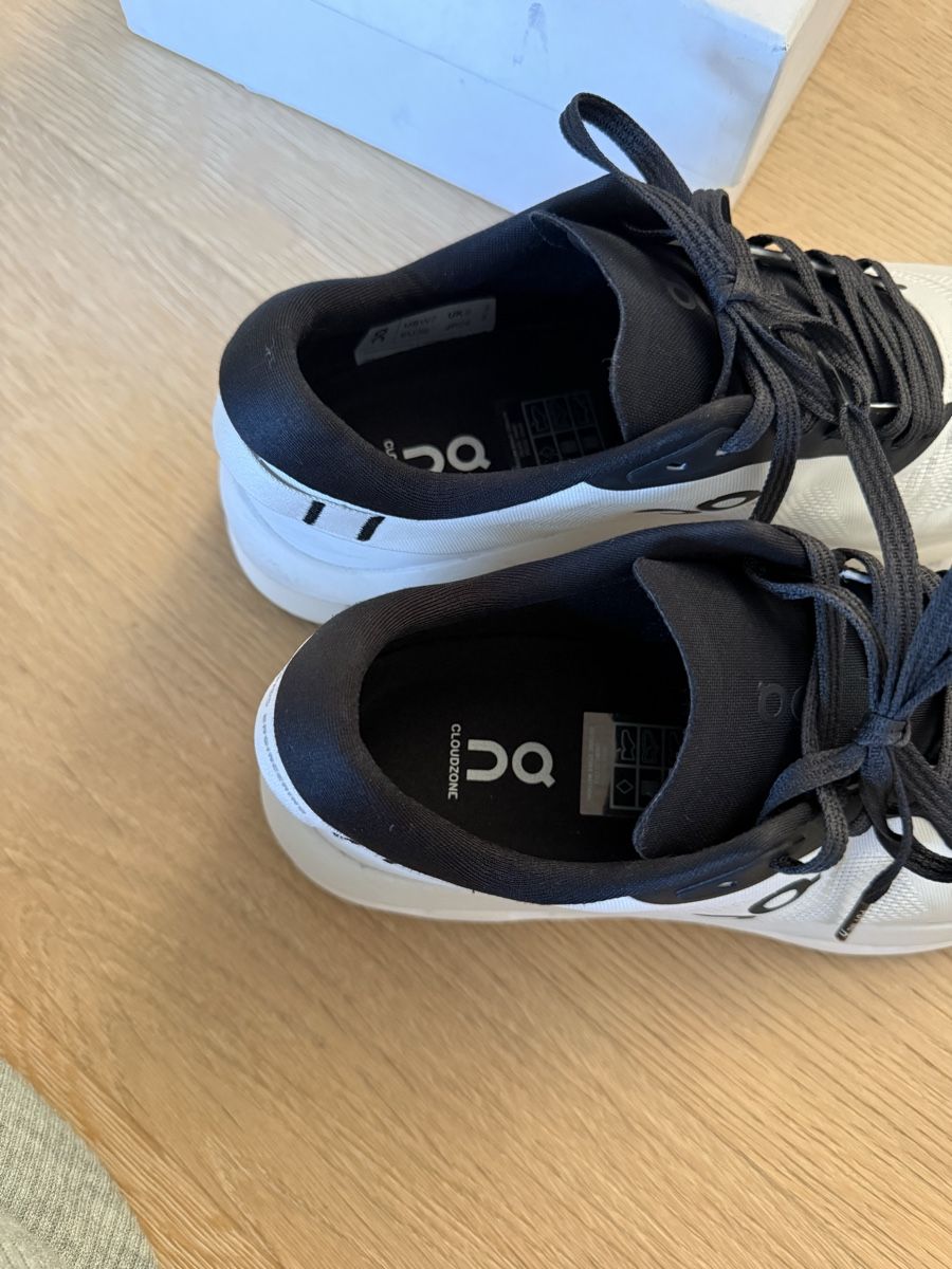 Herrenschuhe: ON Swiss Engineering Sneaker  – Gebraucht aus Zollikerberg von Atelier108 3