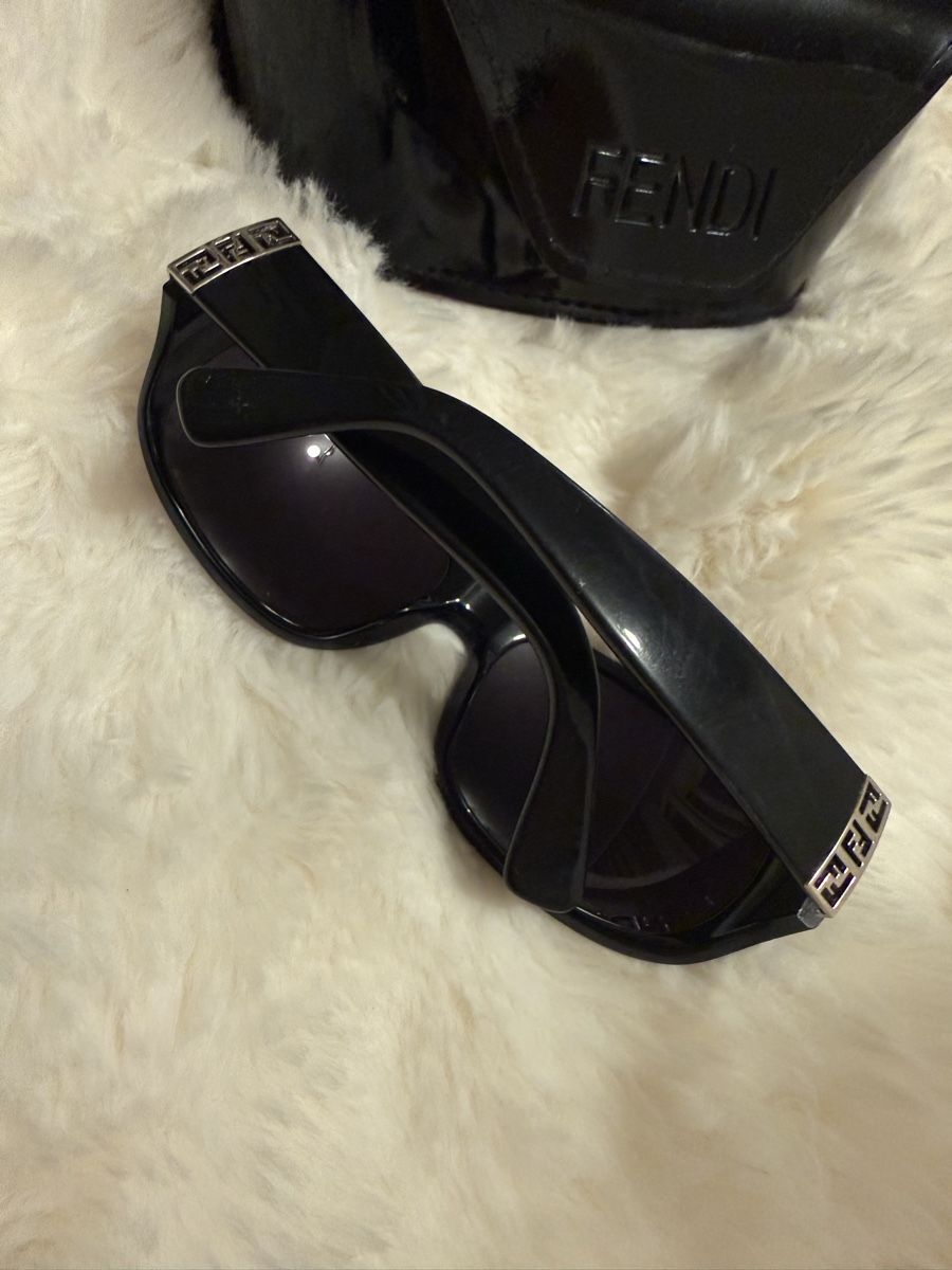 Fendi Occhiali & Lenti: Lunettes de soleil Fendi – Usato da Monthey venduto da Joseph-29 2