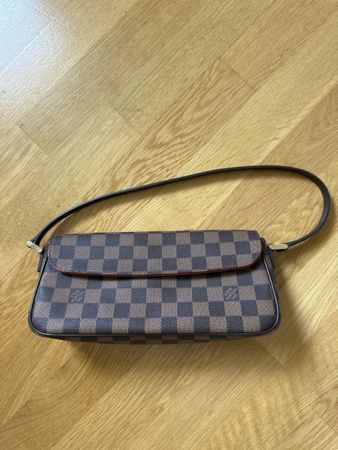 Louis Vuitton pocket bag