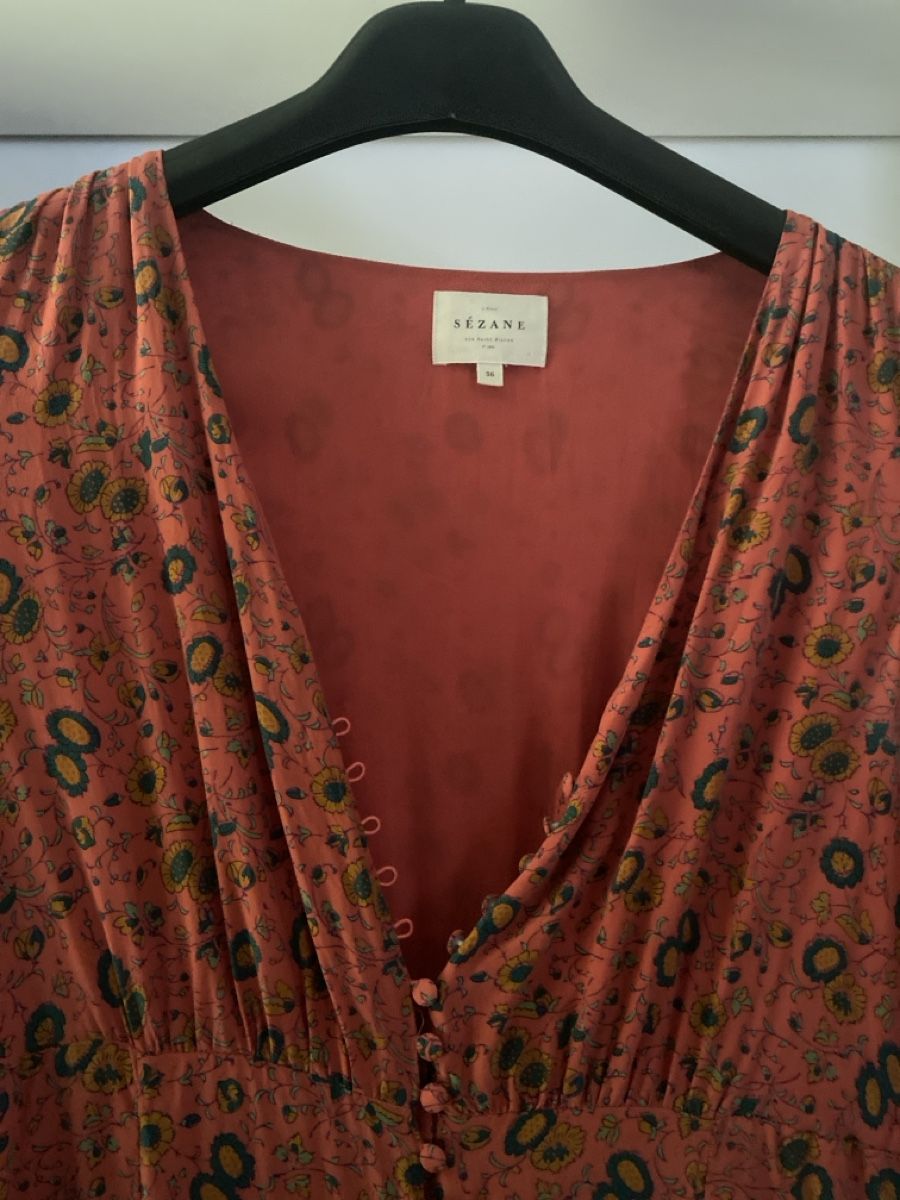 Sezane Kleider: Sezane 100% sill dress – Gebraucht aus Männedorf von Svampi 1
