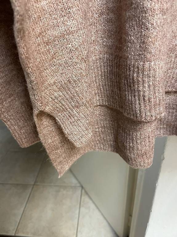 H&M Pullover & Sweatshirts: Vendo tre maglioni – Gebraucht aus Cagiallo von Misschiacci- 6