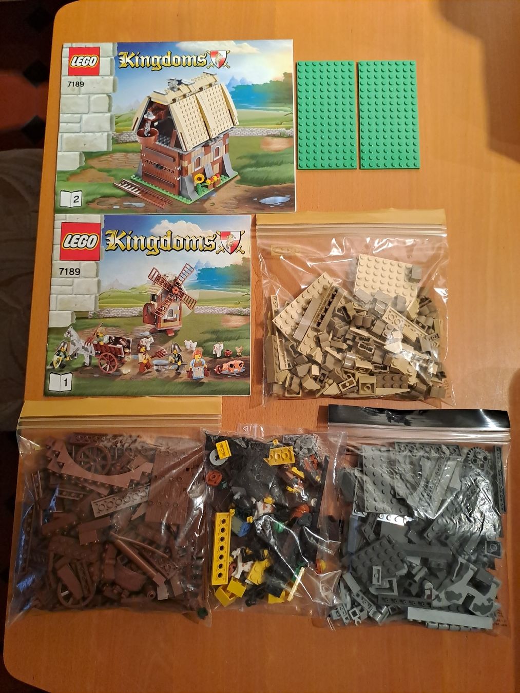 Lego Giocattoli: Lego Kingdoms 7189 Mühlendorf   Versand möglich – Usato da Kestenholz venduto da Knox1973