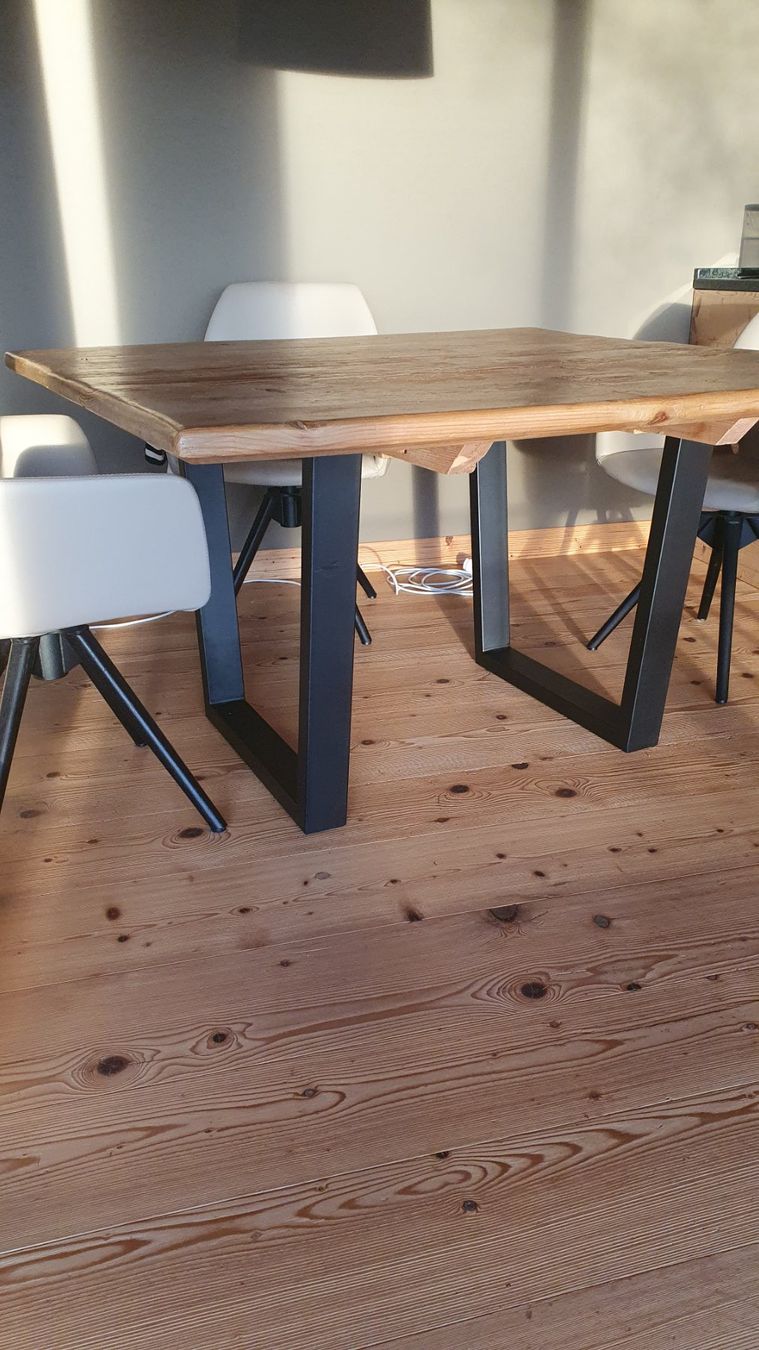 Tavoli: Massiver Esstisch antikes Holz – Usato da Kölliken venduto da Jonalu 1