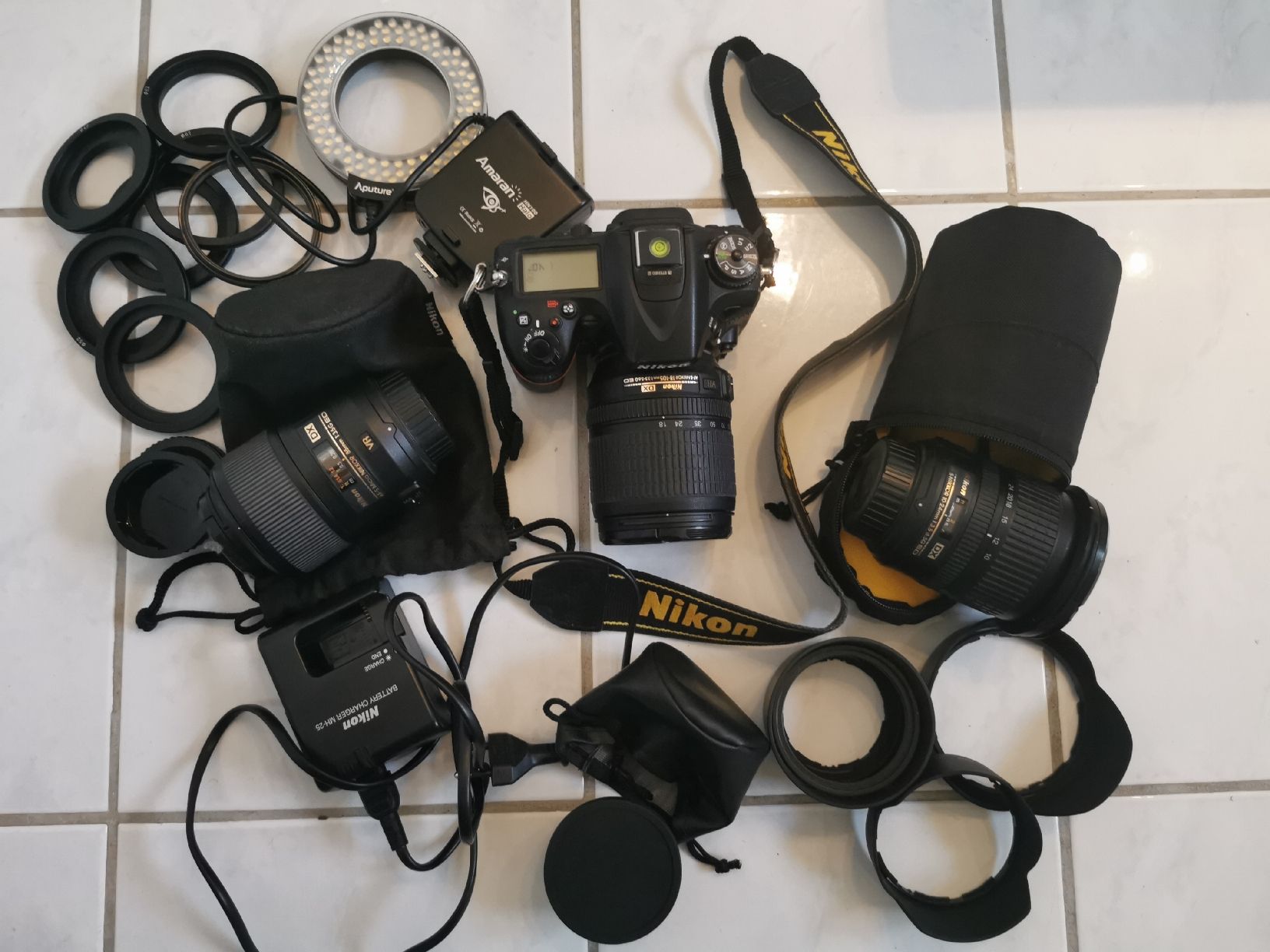 Nikon Fotocamera: Nikon D7100 mit 3 Objektive und Accessoires – Usato da Oberglatt ZH venduto da JulFul 6