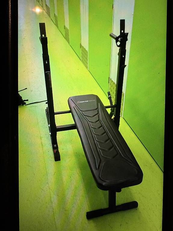 Hometrainer: Bankdrücken, dips, Liegestütze – Usato da Emmen venduto da pat_z8dn 1