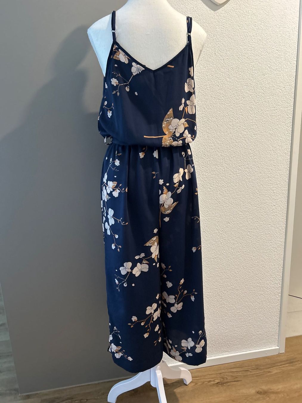 Tute: Jumpsuit dunkelblau mit Muster von Vero Moda Gr. M – Usato da Brunnen venduto da Nala2929 6