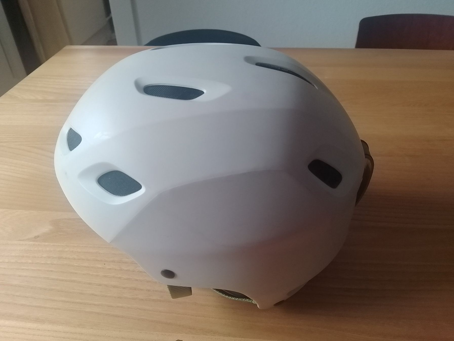 Caschi: Vandal Skihelm ldm weiss Grösse XL – Usato da Luzern venduto da Seri4 2