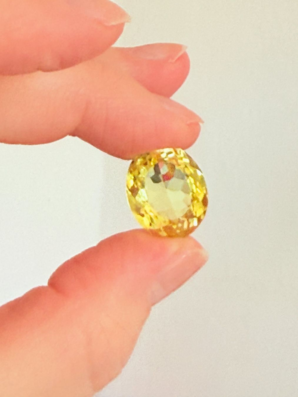 Minerali & Pietre curative: Certified 15.85 Ct – Nuovo e nell'imballaggio originale da Genève venduto da AWWA 1