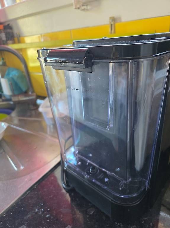 Macchine per caffè & Macchine per espresso: Machine a café en poudre et en capsule – Usato da martigny croix venduto da manuela00 2