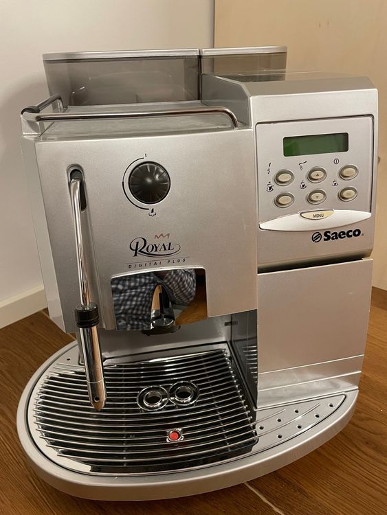Kaffeevollautomat SAECO Royal Plus Digital | Kaufen auf Ricardo