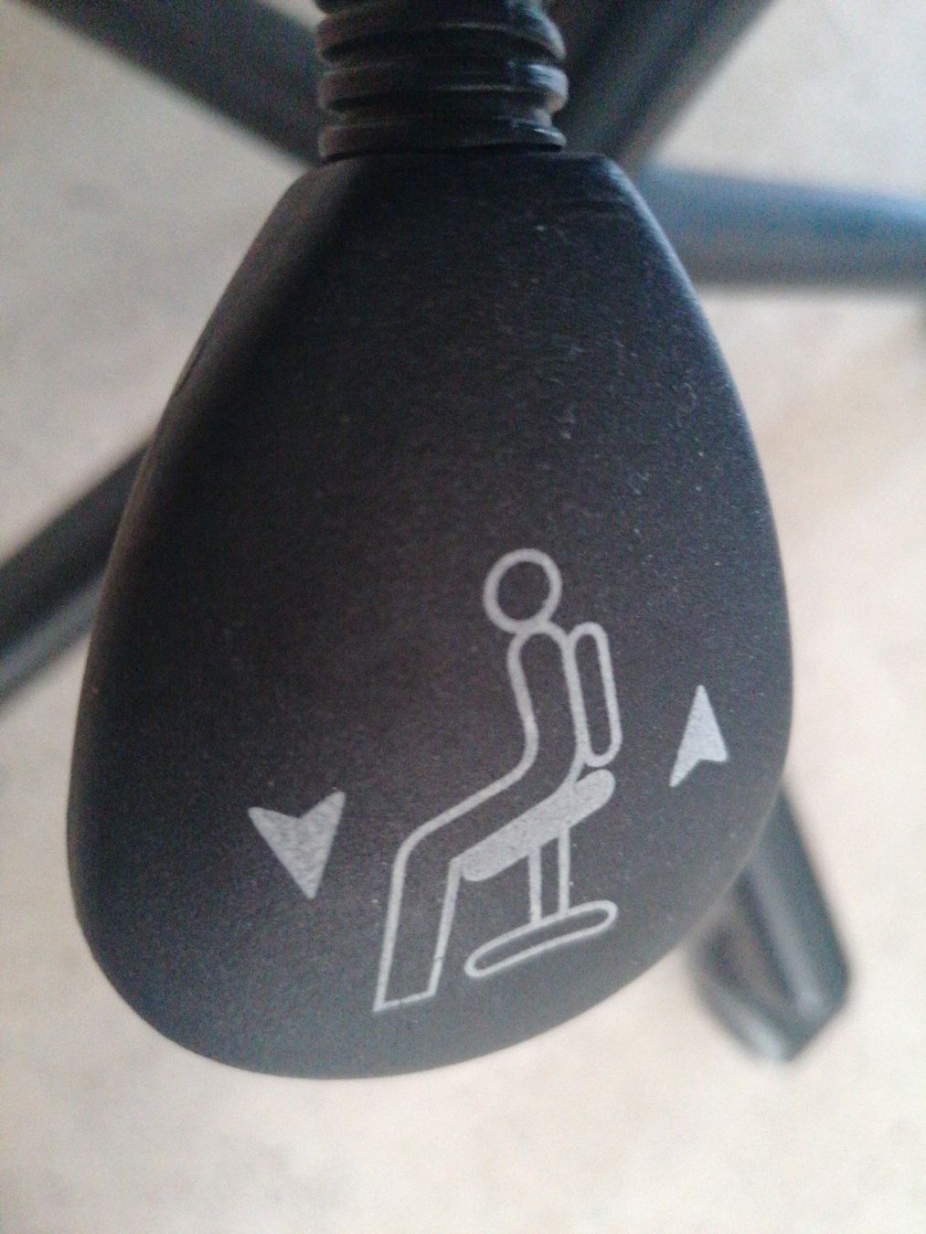 Chaises: Bürostuhl Thergofit Rückenzentrum – Neuf (Voir description) à Kaltbrunn par Pitschifan 3