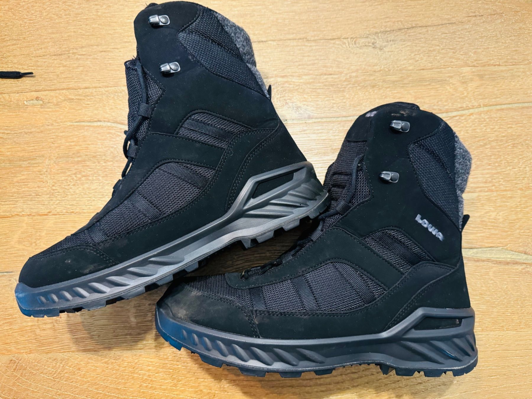 Lowa Scarpe da uomo: Chaussures d'hiver Lowa 43.5 – Usato da Brügg BE venduto da  1