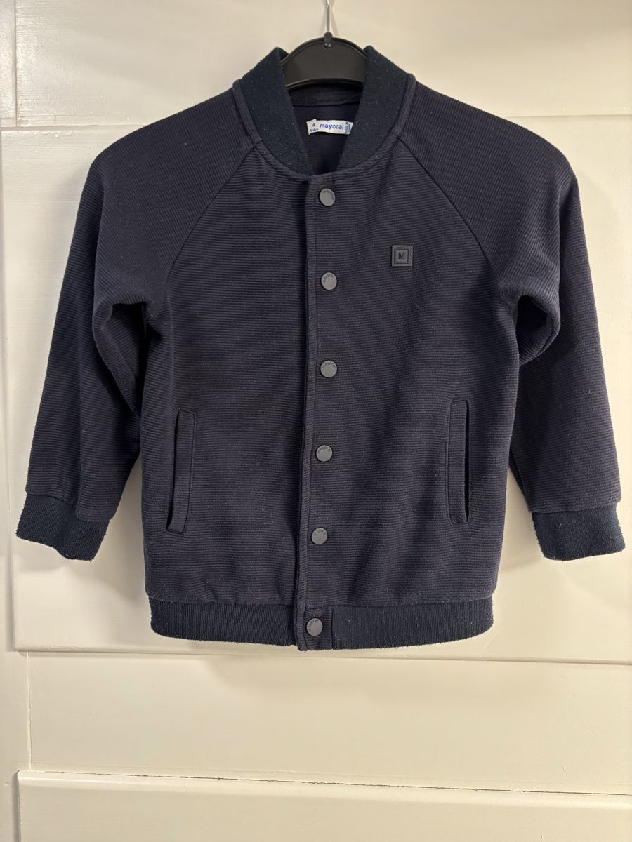 Mayoral Giacche & Cappotti: Mayoral Jacke Pullover, Grösse 104, dunkelblau – Usato da Zürich venduto da Tabledance