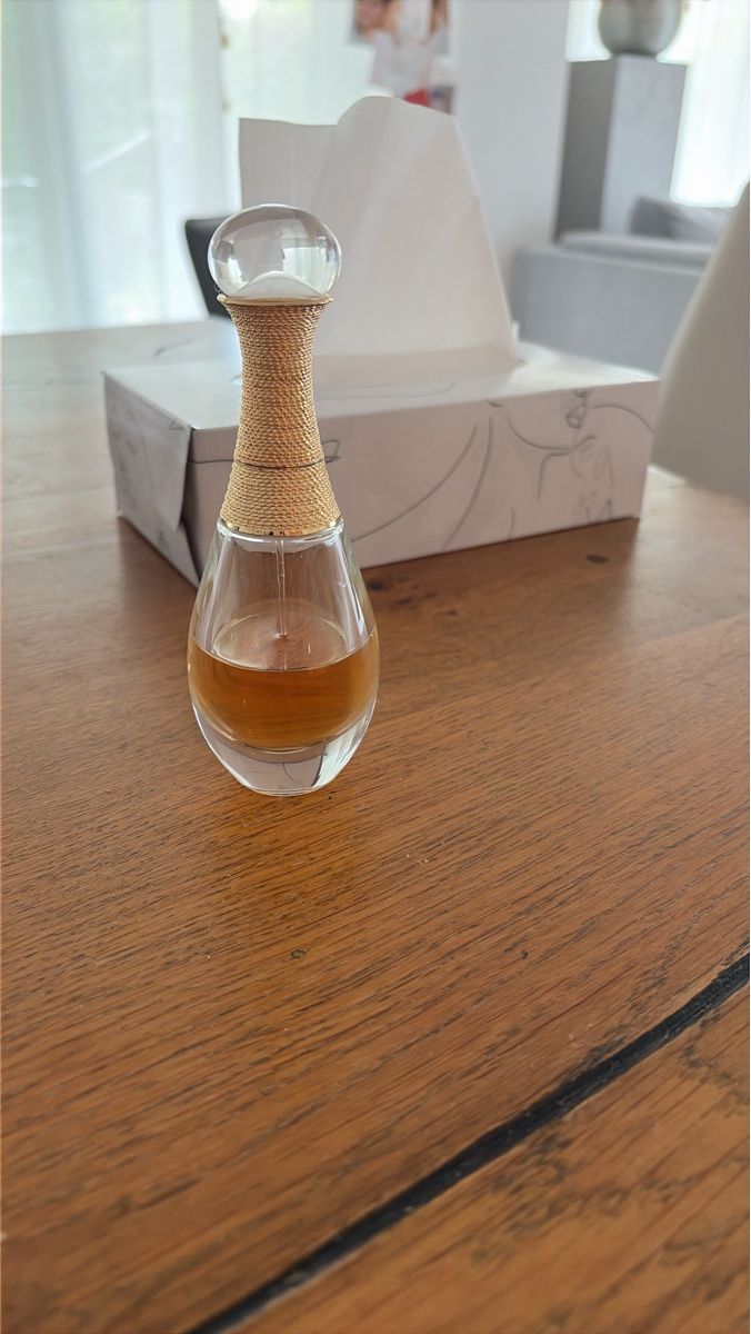 Dior Profumi & Eau de Toilette: Dior J‘ador – Usato da Zufikon venduto da pau_dj5m