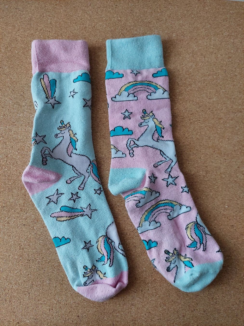 Calze: Socken mit Einhörner – Usato da Neftenbach venduto da Joyvdberg
