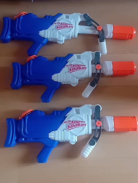 Giocattoli: Nerf super soaker 3stück – Usato da Rothrist venduto da Y.altun